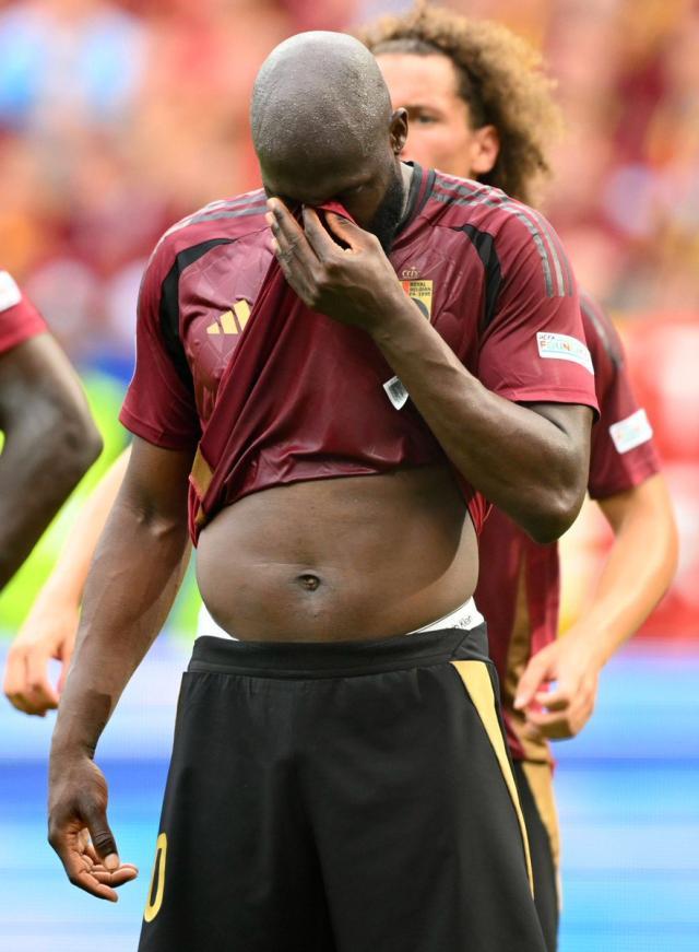 1718643765738085651.jpeg GQSlPWKX0AACrqL.jpeg